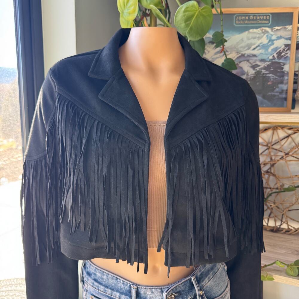 NWT Francesca's Black Fringe Faux Suede Collared Cropped Jacket Western, Medium - Picture 12 of 12